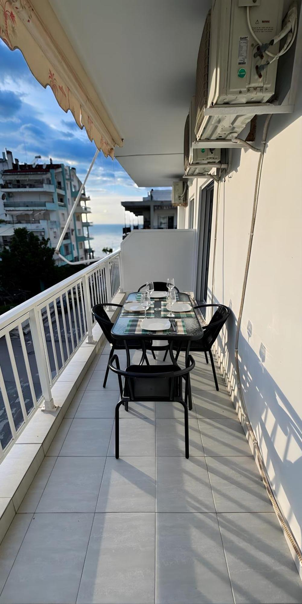 Nouri Schoene Wohnung In Direkter Strandnaehe, Schnelles Internet, Freies Parken, Nahe Flughafen Peraía Dış mekan fotoğraf